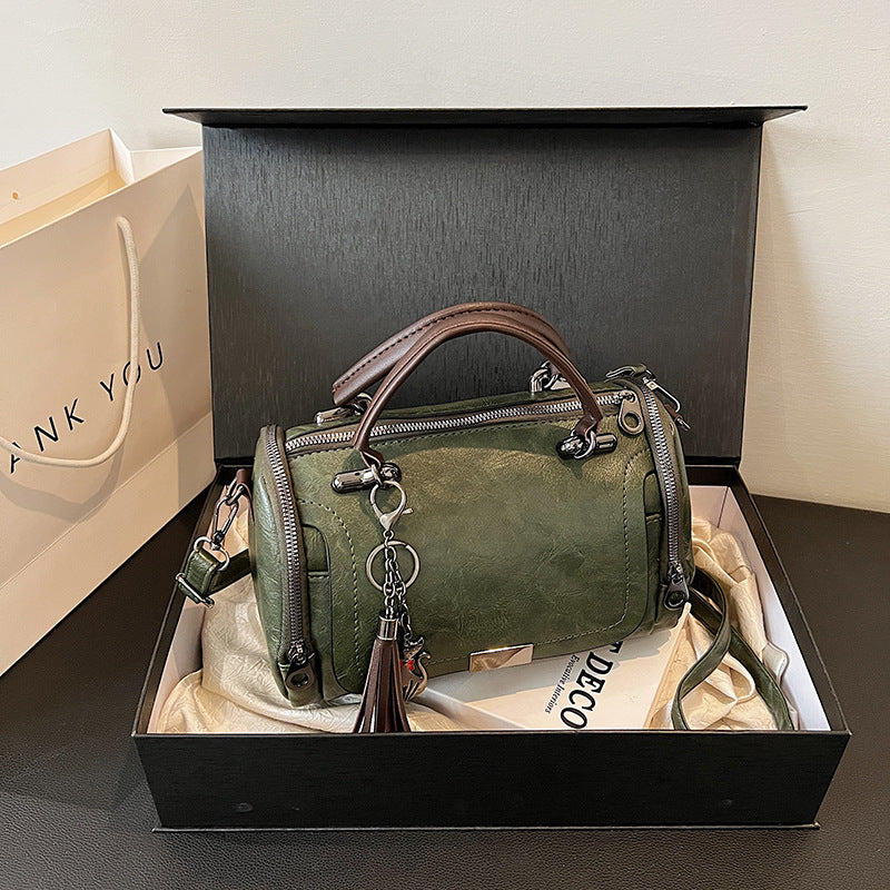 Große Damen Handtasche mit viel Stauraum für Büro und Business