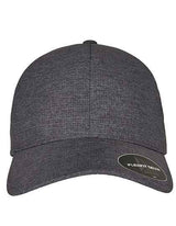 Flexfit Delta Carbon Cap - FX180M