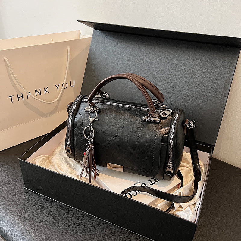 Große Damen Handtasche mit viel Stauraum für Büro und Business