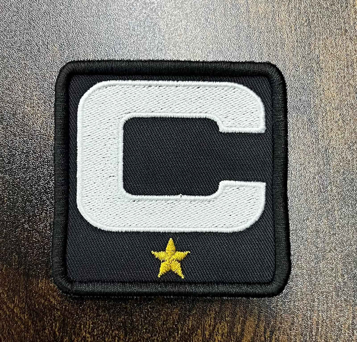 Captainpatch 6.5×6.5cm zum aufnähen – Philadelphia Eagles